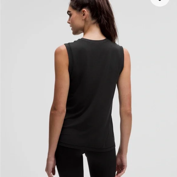 lululemon athletica Black Fitted Muscle Tee - Picture 3 of 10